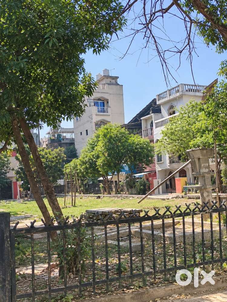 House for sale- prime location | best deal for genuine buyers| 43 Gaj