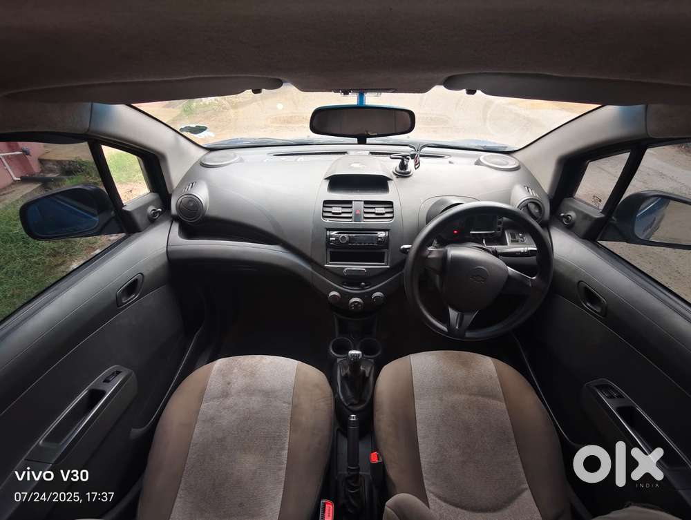 Chevrolet Beat, 2010, Petrol