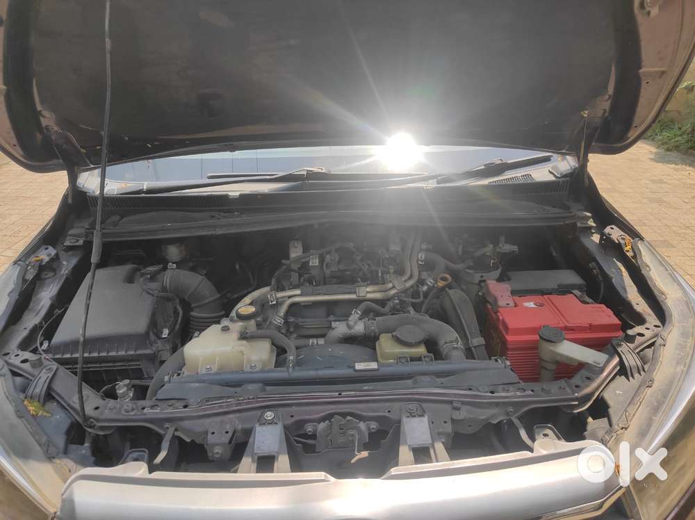 Toyota Innova Crysta G 8 Str, 2016, Diesel