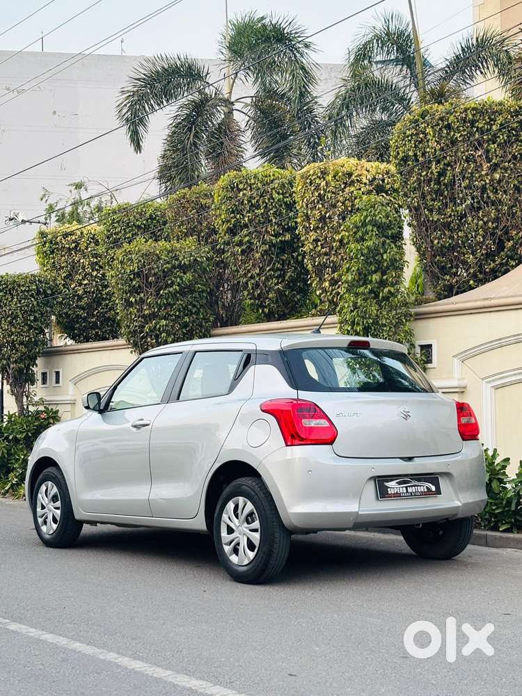 Maruti Suzuki Swift Vxi + Manual, 2023, Petrol