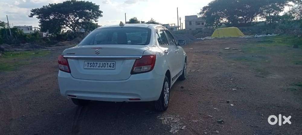 Maruti Suzuki Dzire 1.2 Vxi, 2022, Petrol