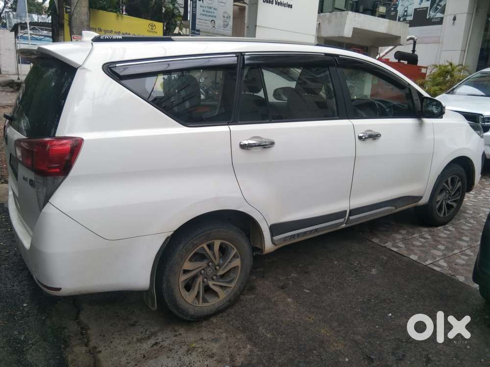 Toyota Innova Crysta