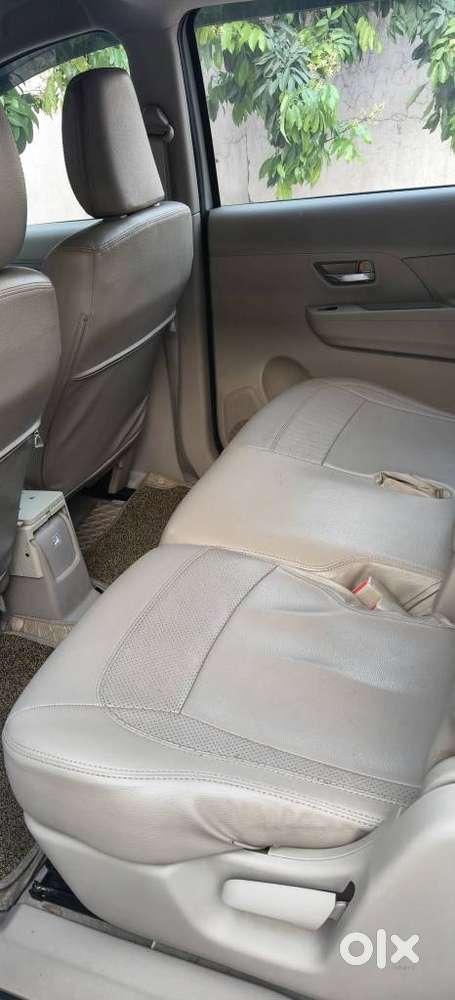 Maruti Suzuki Ertiga 2022-2023 Vxi Cng, 2022, Cng & Hybrids