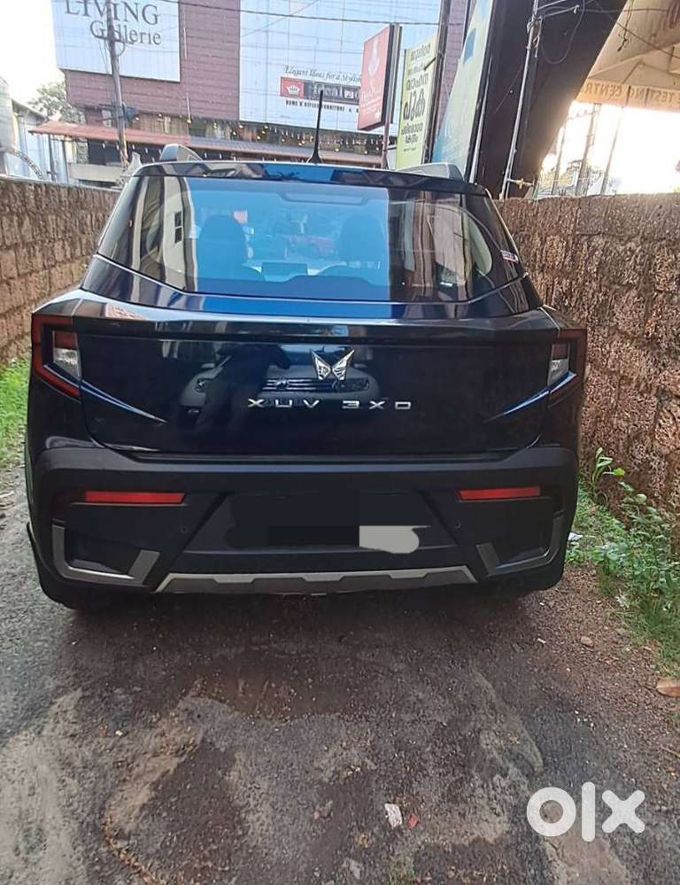 Mahindra Xuv 3xo Mx3, 2024, Petrol