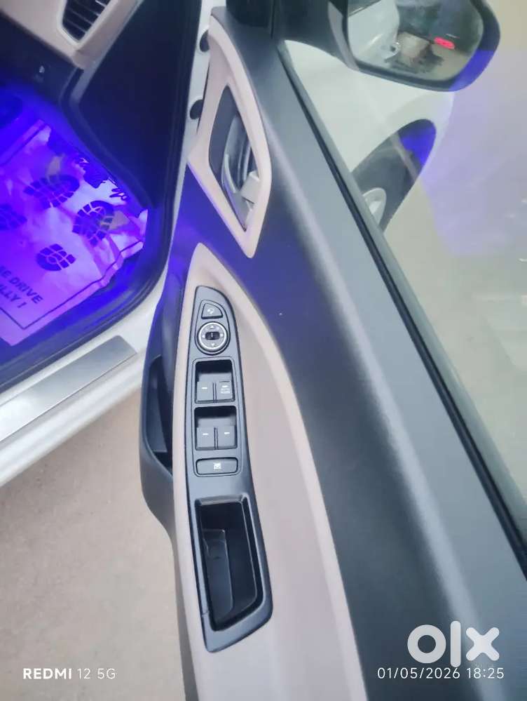 * Hyundai I20 Sportz *