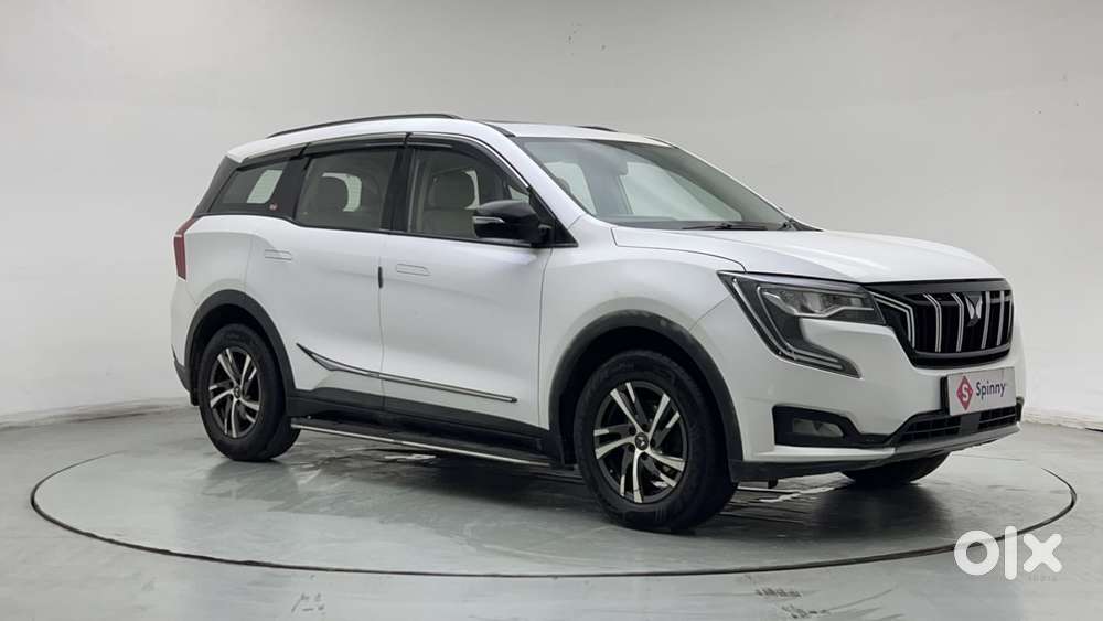 Mahindra Xuv700 2.0 Ax 5 Petrol Mt Str, 2022, Petrol