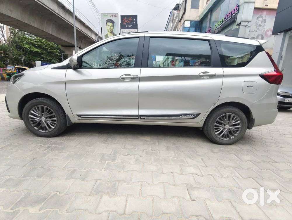 Maruti Suzuki Ertiga 1.5 Vxi, 2022, Petrol