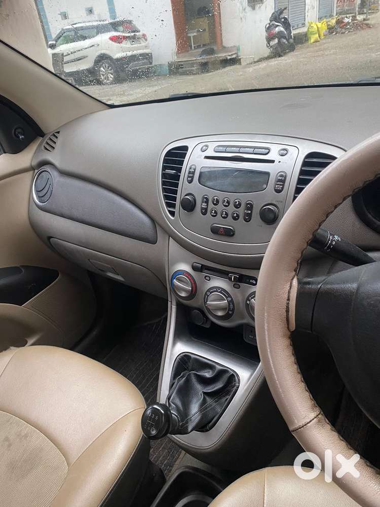 Hyundai I10 Sportz 2016 Car Cng On Paper