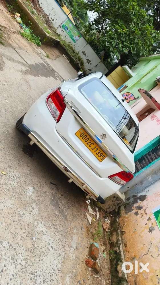 Maruti Suzuki Dzire 2023 Cng & Hybrids 125000 Km Driven