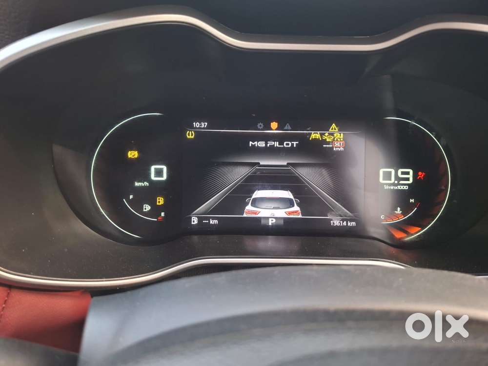 Mg Astor 1.5 Savvy Cvt S Red, 2023, Petrol