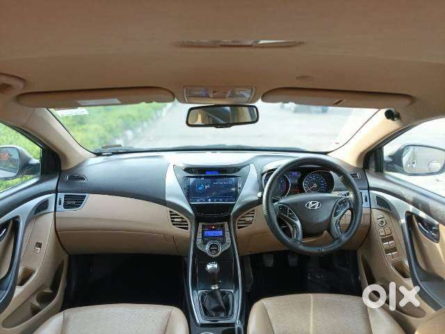 Hyundai Elantra 1.8 Sx Mt, 2015, Petrol