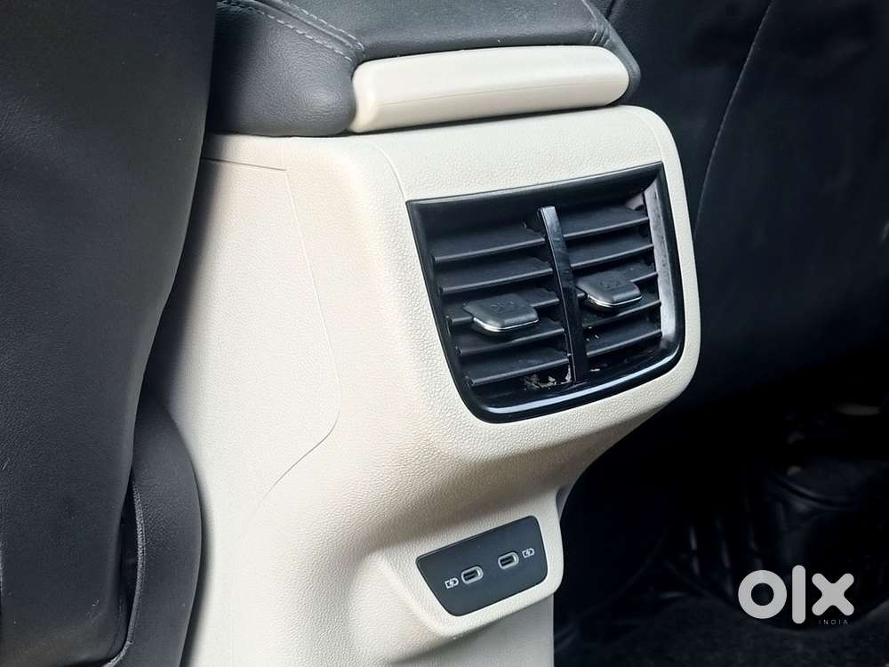 Volkswagen Taigun 1.0 Tsi Topline At, 2022, Petrol