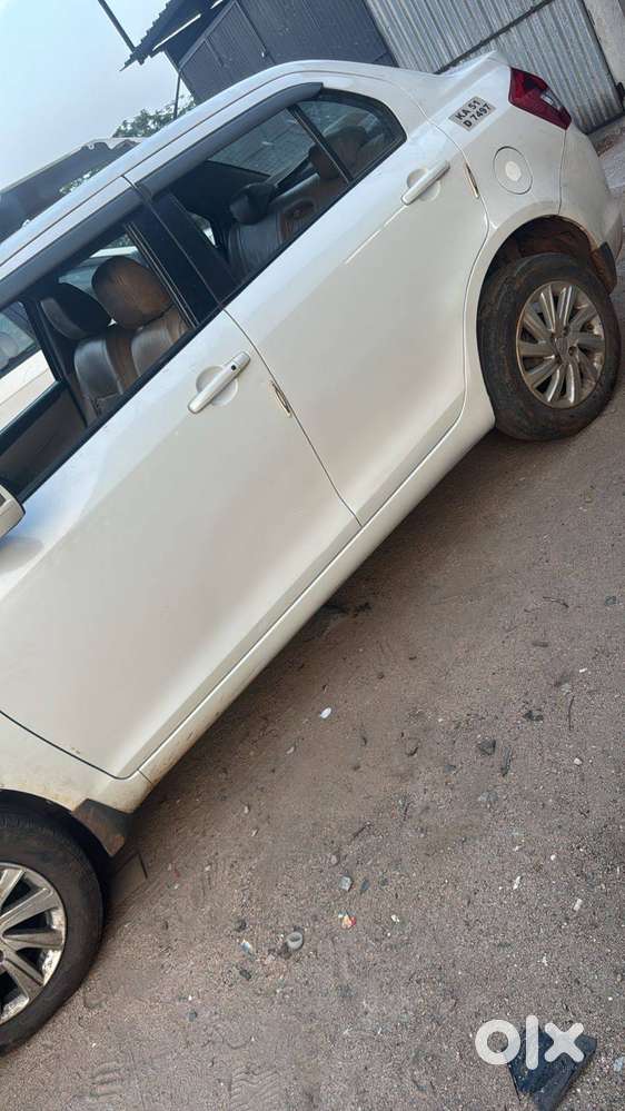Maruti Suzuki Swift Dzire 2016 Amt Yellow Board