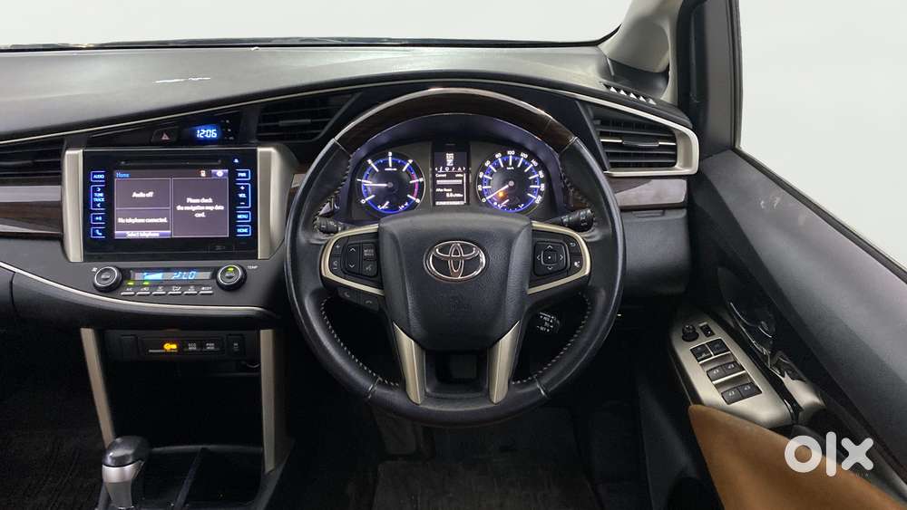 Toyota Innova Crysta 2.8 Zx At, 2016, Diesel