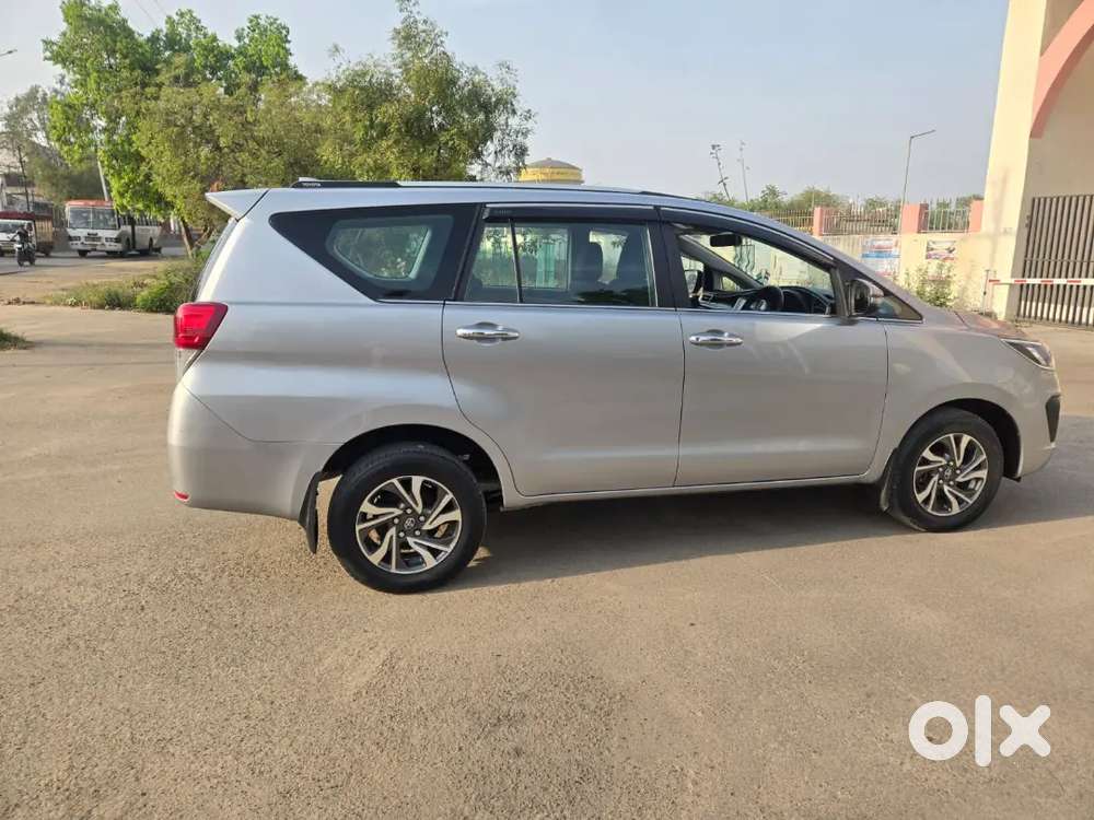Toyota Innova Crysta 2022 Diesel 52000 Km Driven