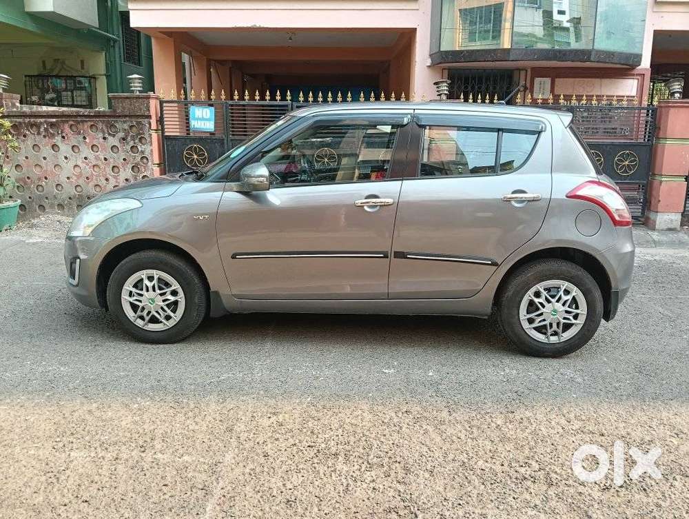 Maruti Suzuki Swift Vxi + Manual, 2015, Petrol