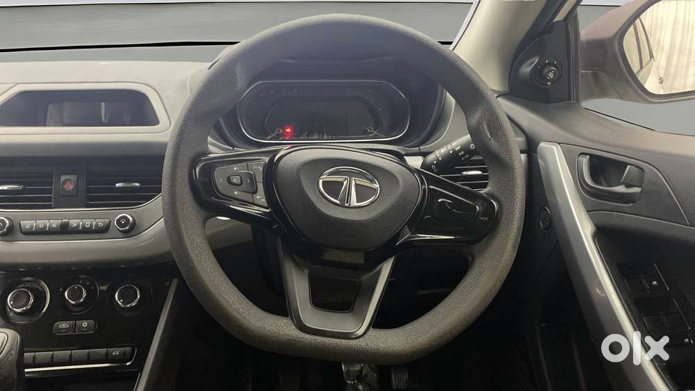 Tata Nexon 1.5 Revotorq Xm, 2020, Diesel