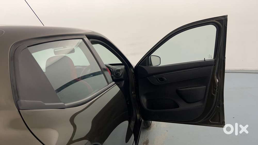 Renault Kwid Rxt 1.0, 2023, Petrol