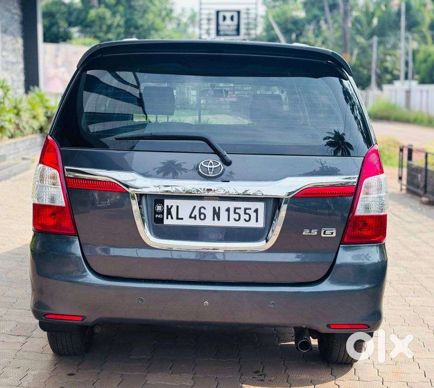 Toyota Innova 2.5 G (diesel) 8 Seater, 2016, Diesel