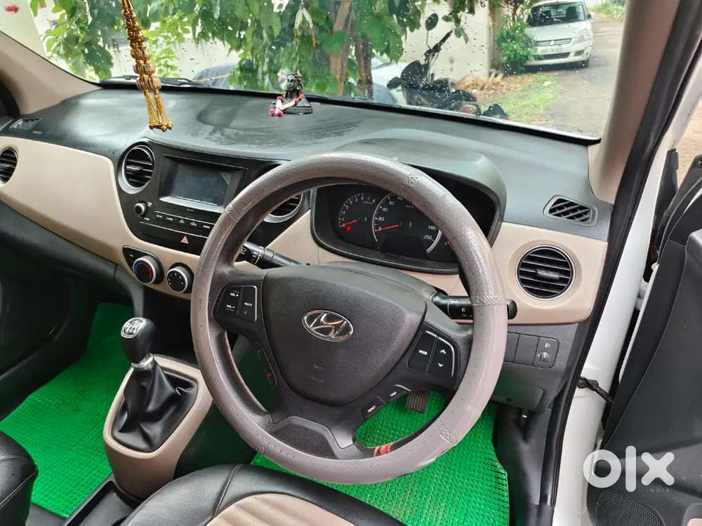 Hyundai Grand I10 2017 Petrol 84600 Km Driven