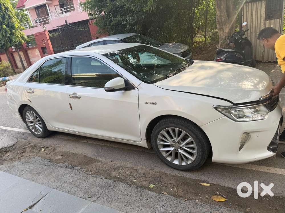 Toyota Camry Hybrid 2.5, 2016, Petrol