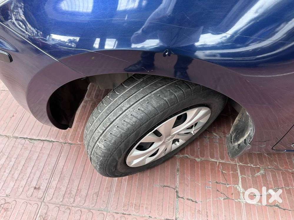 Maruti Suzuki Swift 1.2 Vxi (o), 2022, Petrol
