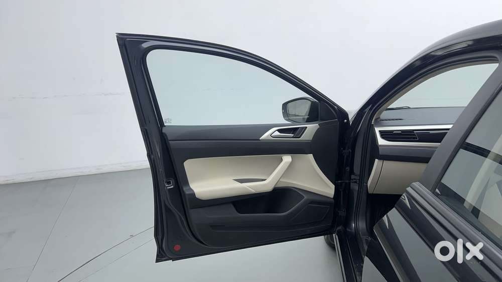 Volkswagen Virtus Highline Plus 1.0 Tsi At, 2024, Petrol