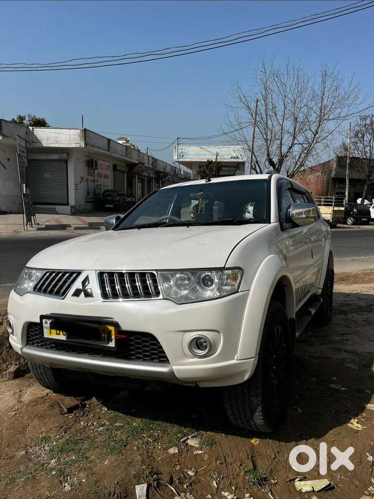 Mitsubishi Suv Diesel 2015 4*4