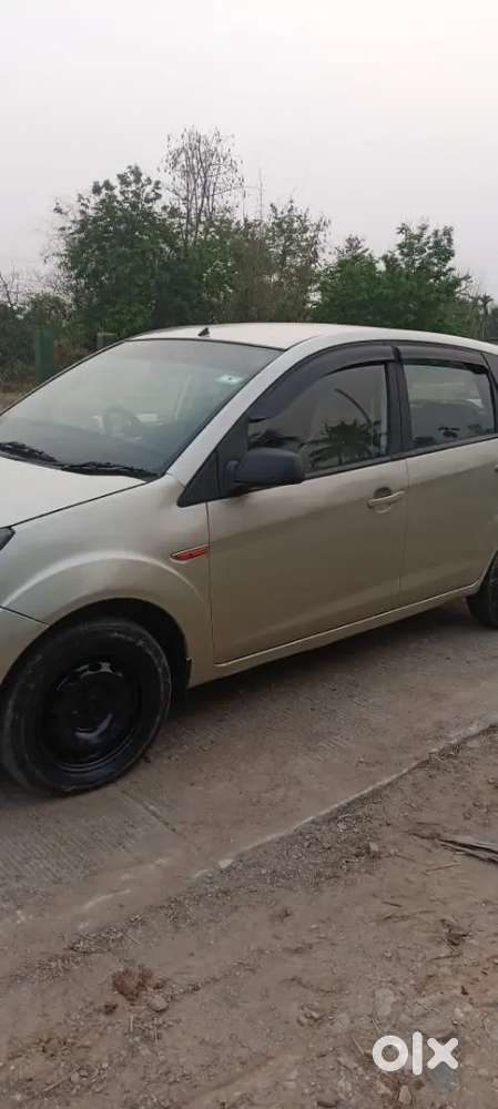Ford Figo 2011 Diesel 96000 Km Driven
