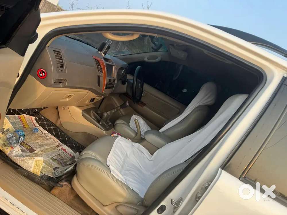 Toyota Fortuner 2010