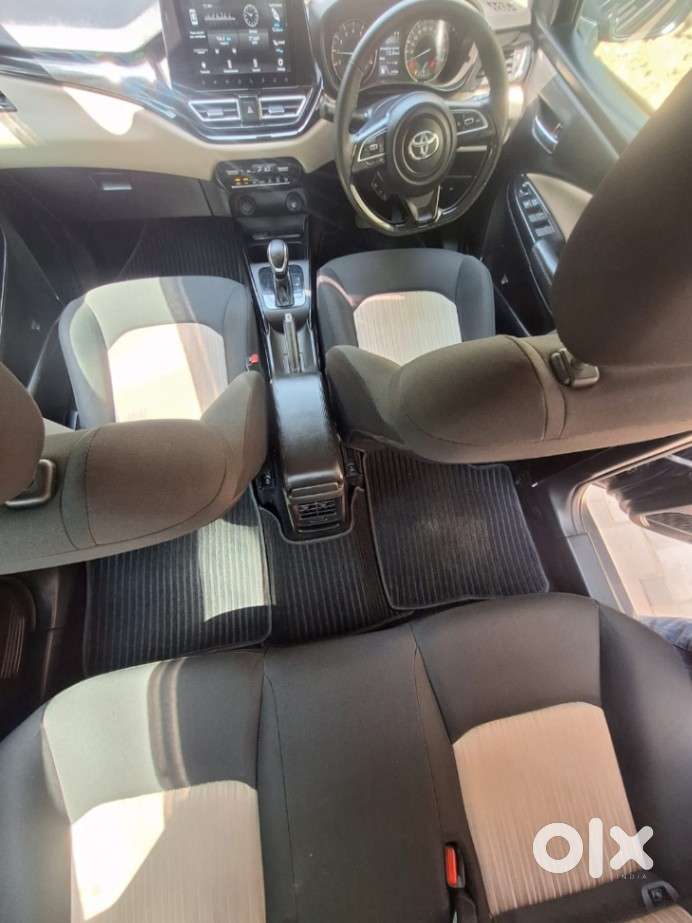 Toyota Glanza 1.2 V Amt, 2024, Petrol