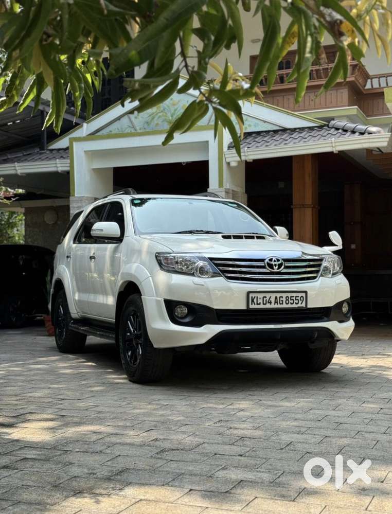 Toyota Fortuner 4x2 At 2.8 Diesel, 2015, Diesel