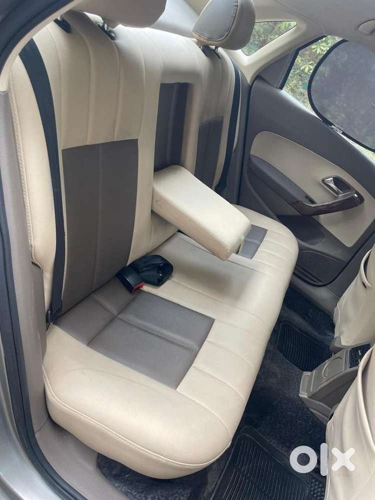 Skoda Superb Automatic 2012