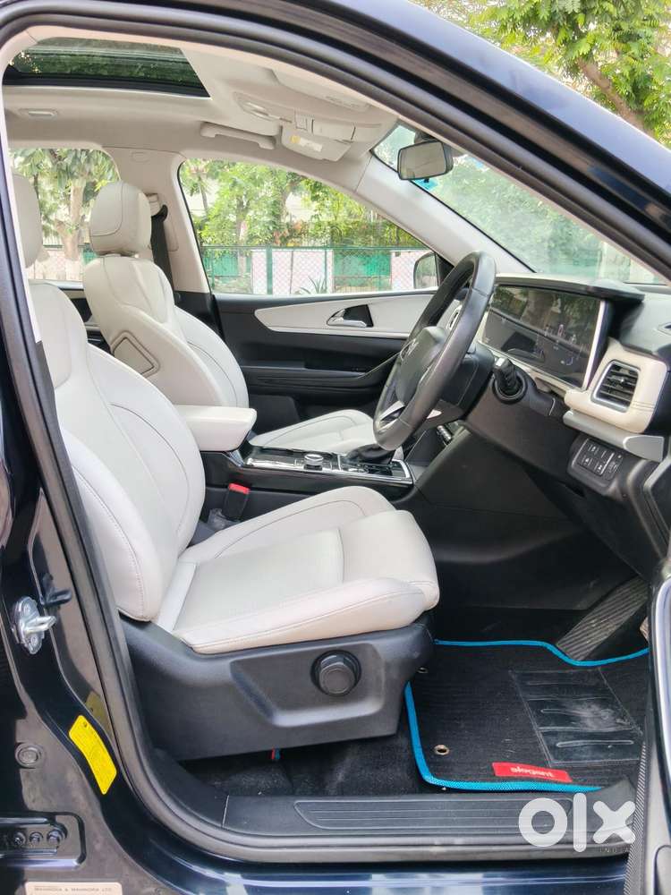 Mahindra Xuv700 Ax7 Awd, 2022, Diesel