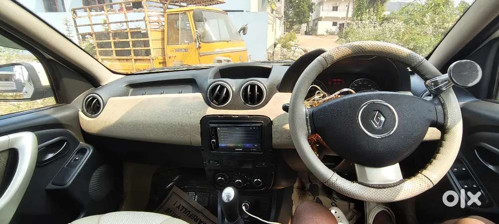 Renault Duster 2014 Diesel 130000 Km Driven