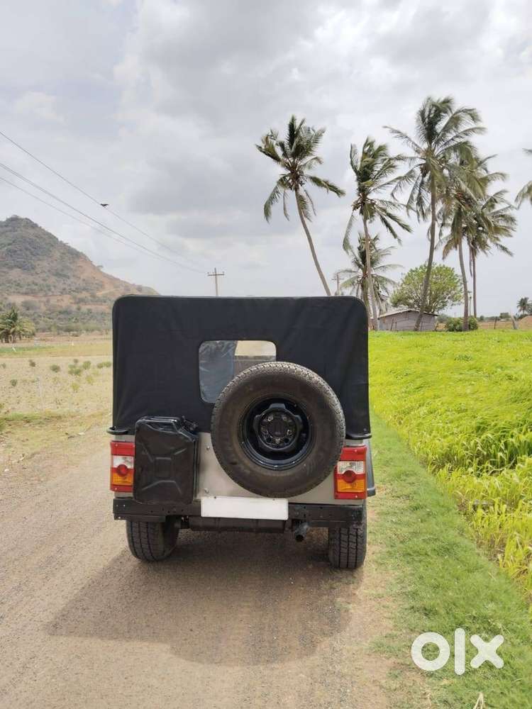 For Sale : Mahindra Jeep