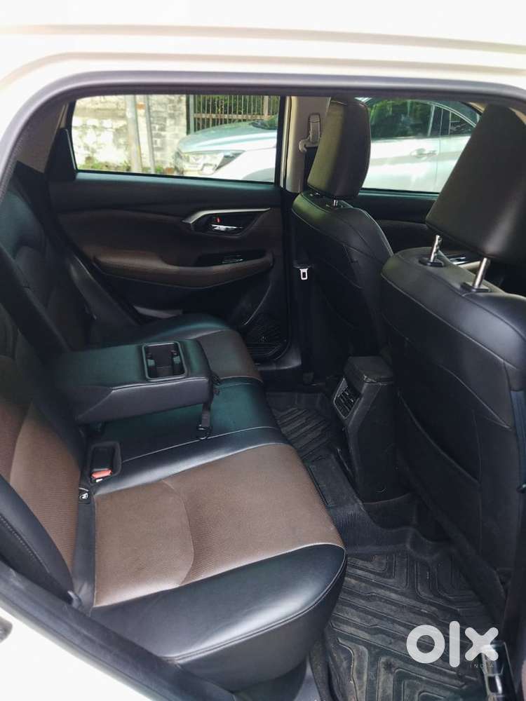 Toyota Urban Cruiser 2023 1.5v Hybrid With 39000 Km