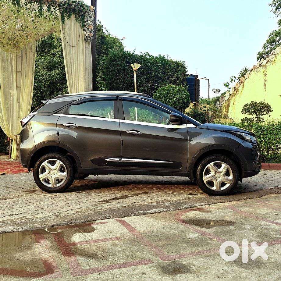Tata Nexon 1.2 Revotron Xma Amt (s), 2022, Petrol