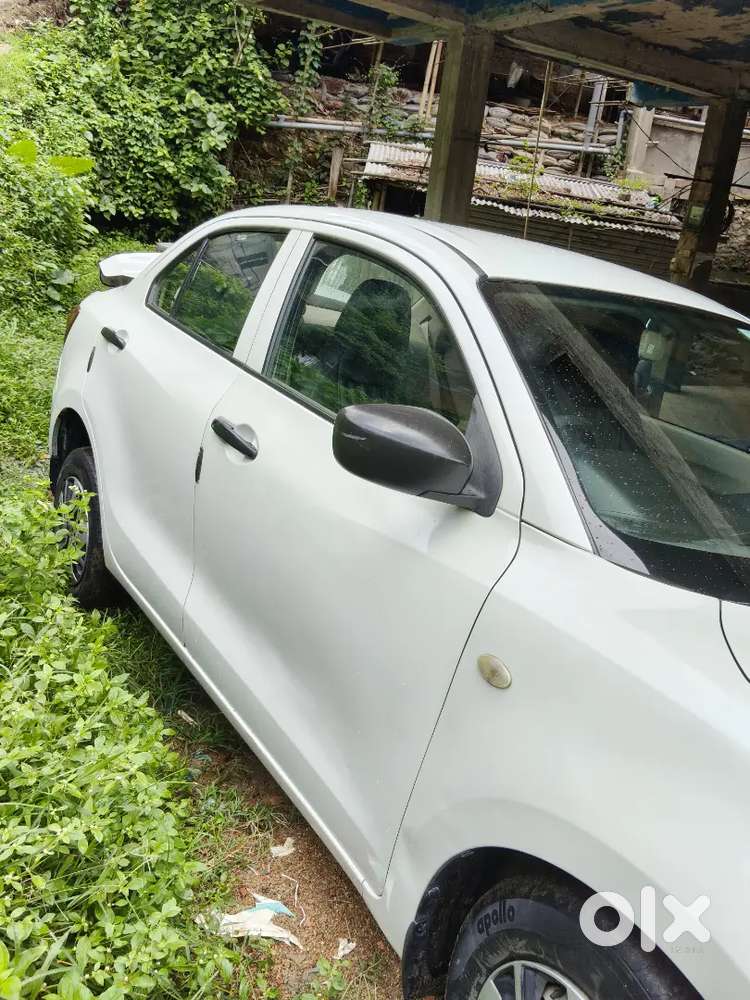 Maruti Suzuki Dzire 1.2 Lxi 2021