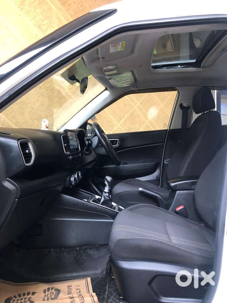 Hyundai Venue 1.0 Sx Turbo Imt, 2022, Petrol