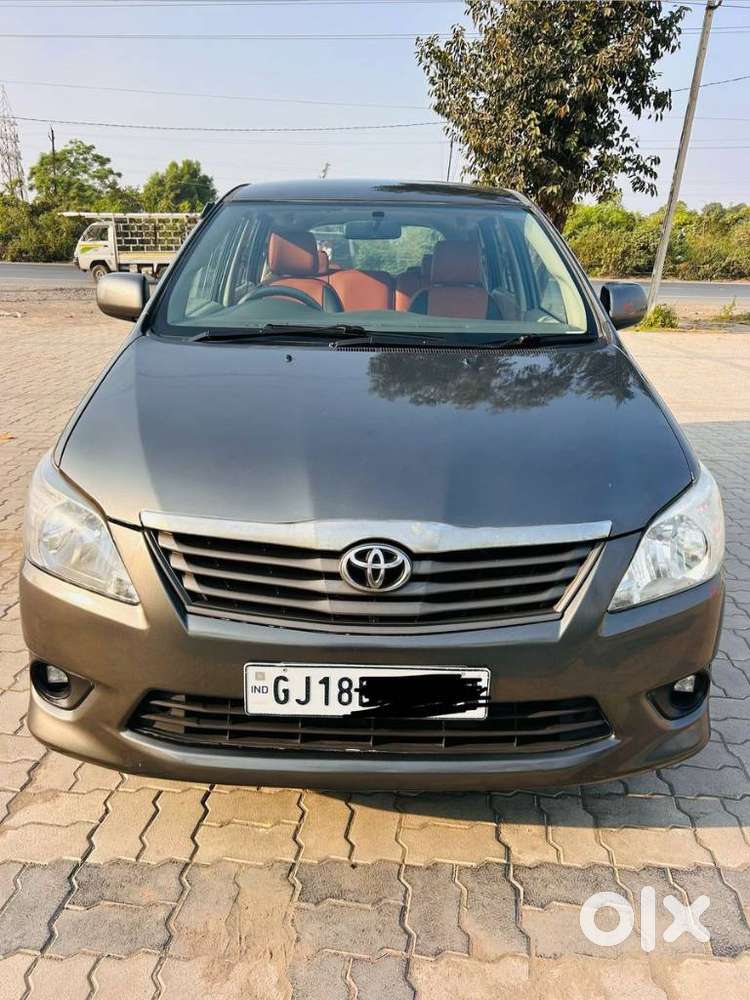 Toyota Innova 2.5 G (diesel) 8 Seater, 2012, Diesel