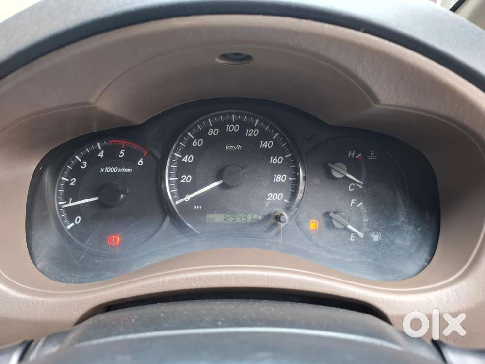 Toyota Innova 2.5 G (diesel) 8 Seater, 2015, Diesel