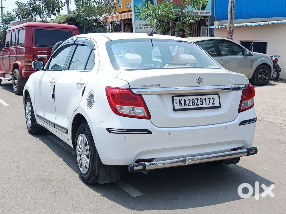 Maruti Suzuki Dzire 1.2 Vxi, 2022, Petrol
