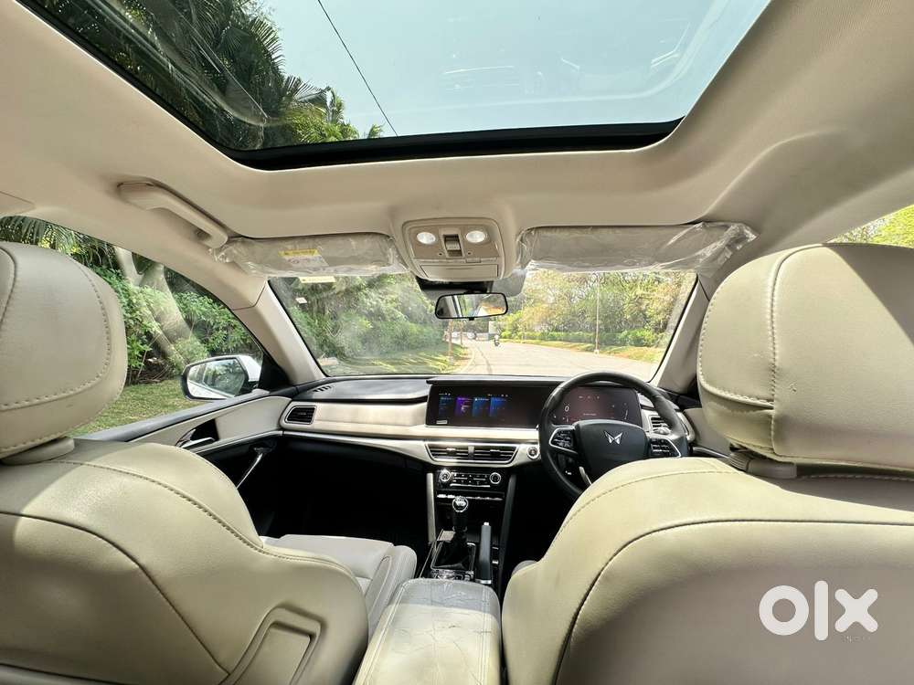 Mahindra Xuv700 2.2 Ax 7 Diesel Mt Str, 2023, Diesel