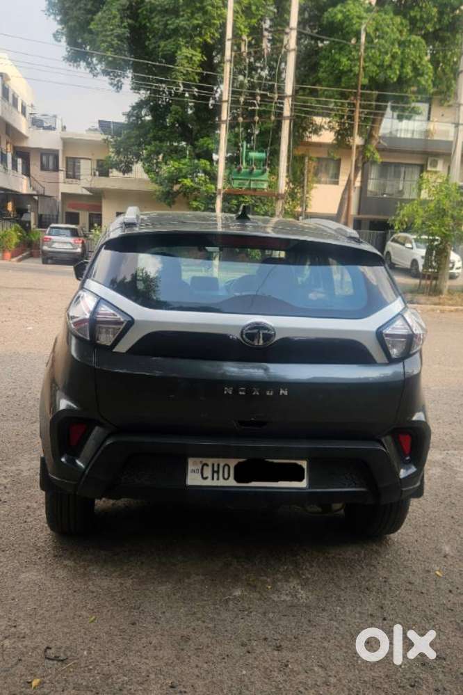 Tata Nexon 1.2 Revotron Xma Amt (s), 2022, Petrol