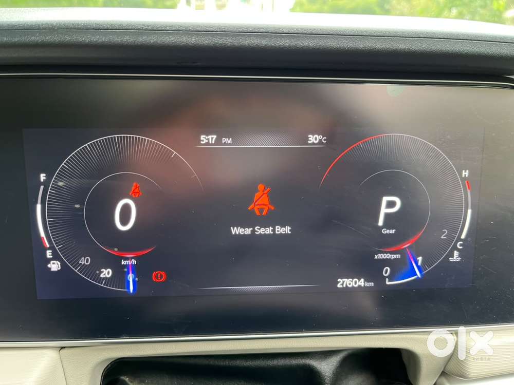 Mahindra Xuv700 2.0 Ax 5 Petrol At Str, 2023, Petrol