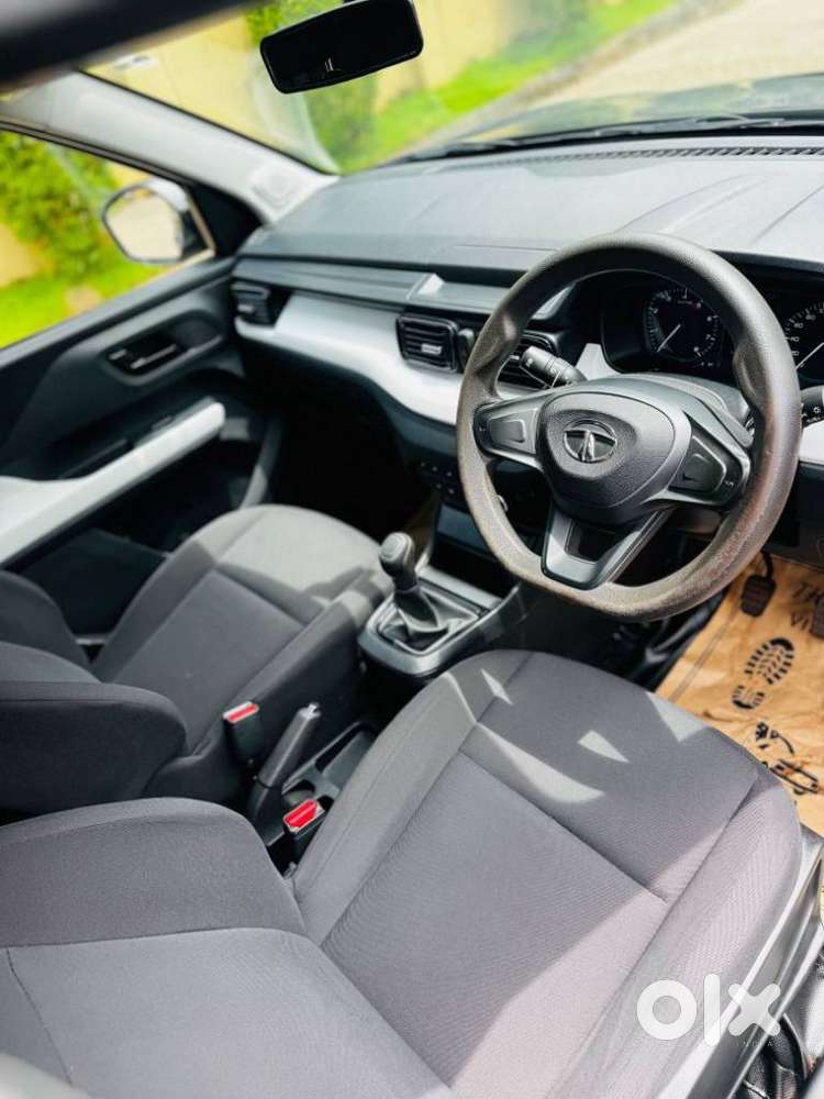 Tata Punch Pure, 2022, Petrol
