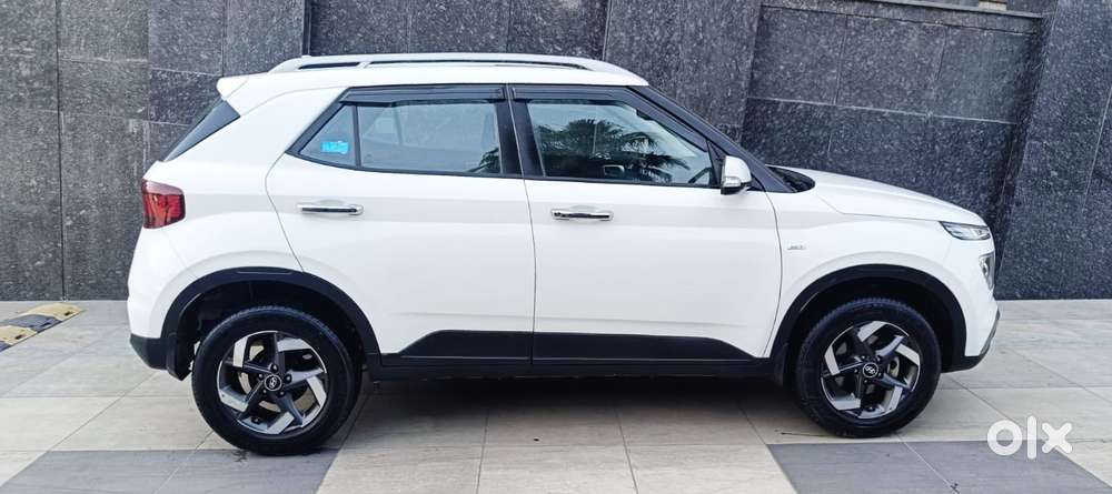 Hyundai Venue Sx Plus Turbo Dct, 2022, Petrol
