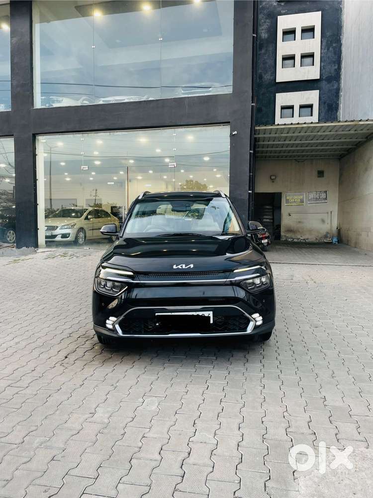 Kia Carens 1.4 Luxury Plus 6 Str, 2022, Petrol