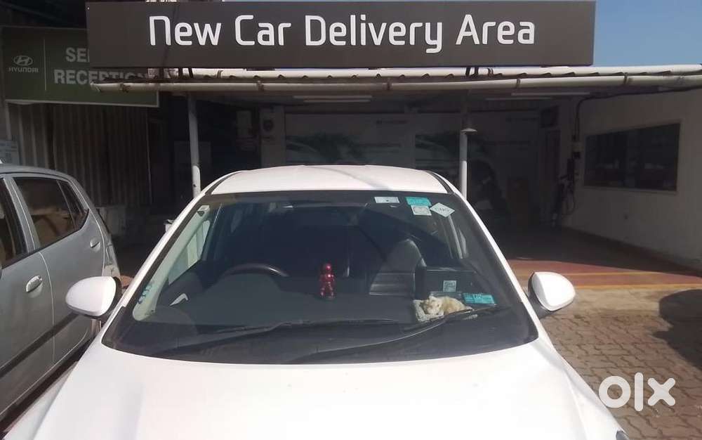 (taxi ) Hyundai Aura (sx Cng) Top Vairiant